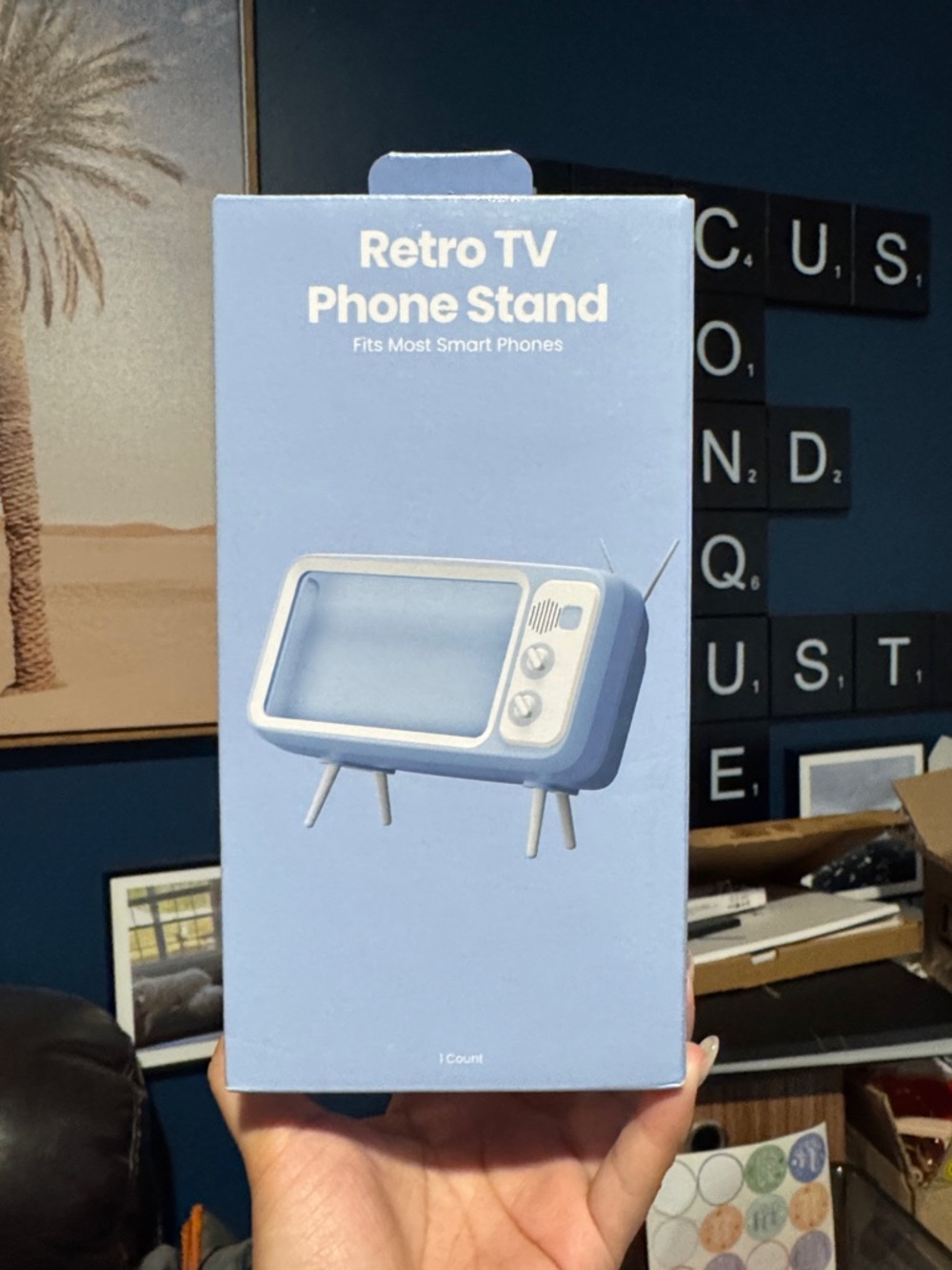 Retro TV Phone Stand - Light Blue